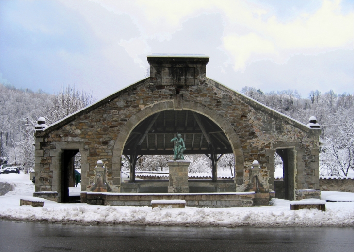 Fontaine - Saint-Paul-de-Jarrat