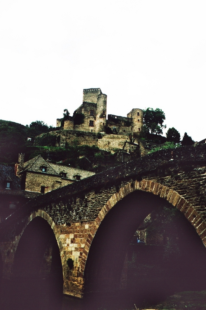 En contre plongée - Belcastel