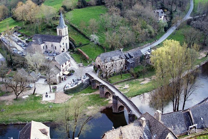 Le village vu du château - Belcastel