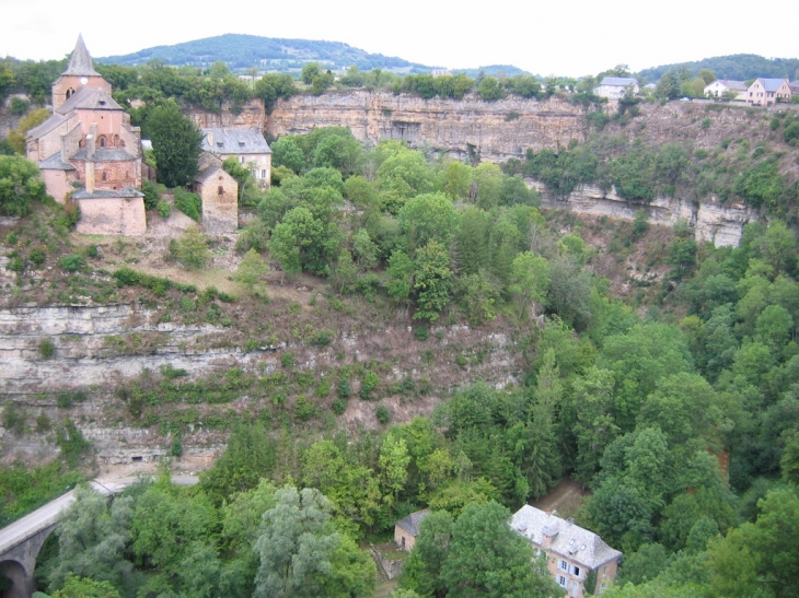 Le trou de Bozouls (Curiosité géologique)