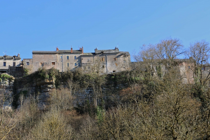 Trou de Bozoul, vue sur le village. - Bozouls