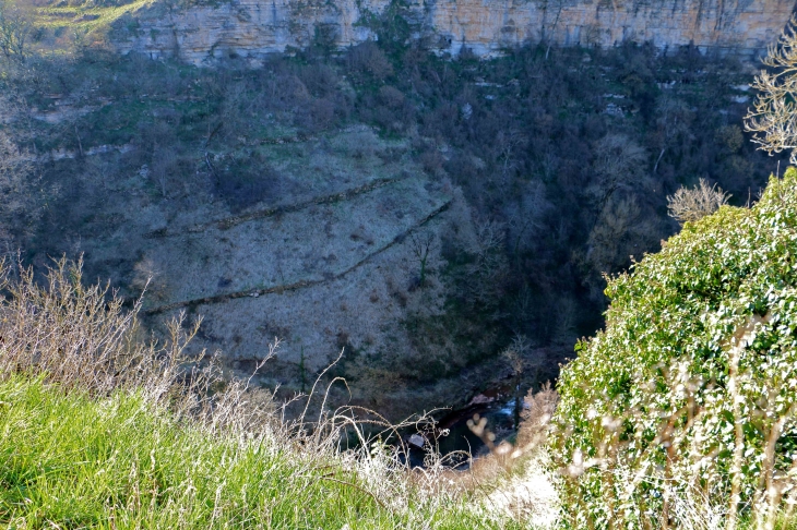 Le Trou de Bozoul : les garges du Dourdou. - Bozouls