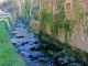 Photo suivante de Bozouls Eau de la source d'Alrance se jetant dans le Dourdou.