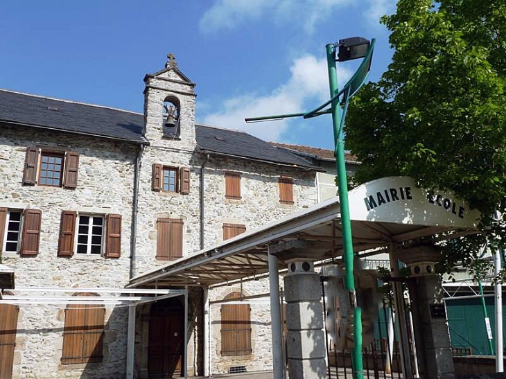 La mairie-école - Brusque