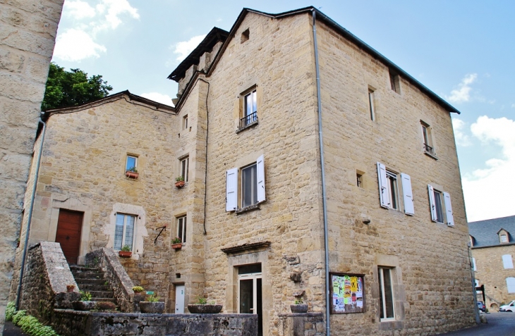 La Mairie - Buzeins