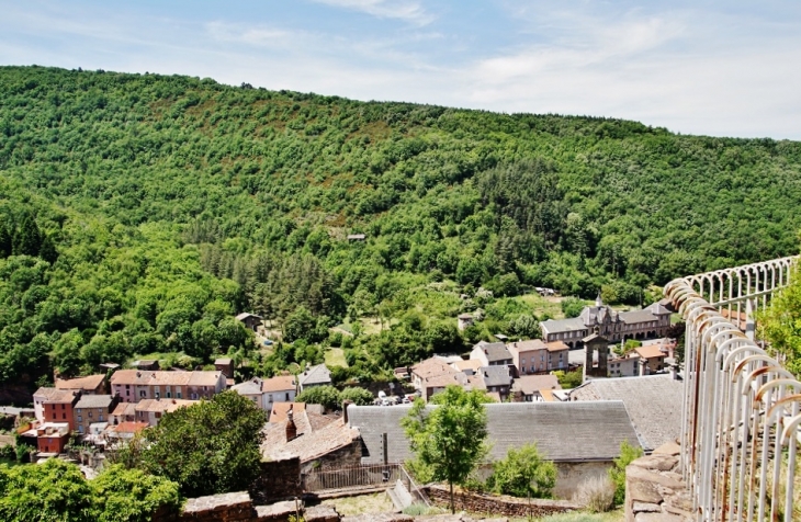 Le Village - Camarès