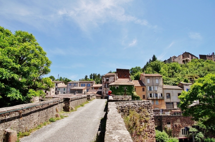 Le Village ( le Pont-Vieux 11 Em Siècle ) - Camarès