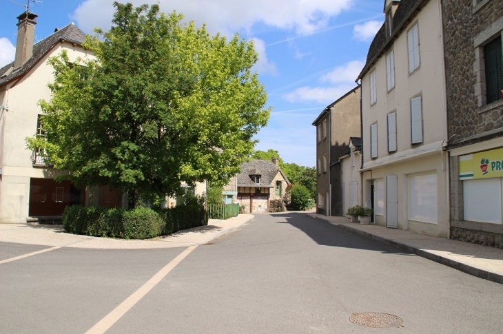 Le Village - Campuac