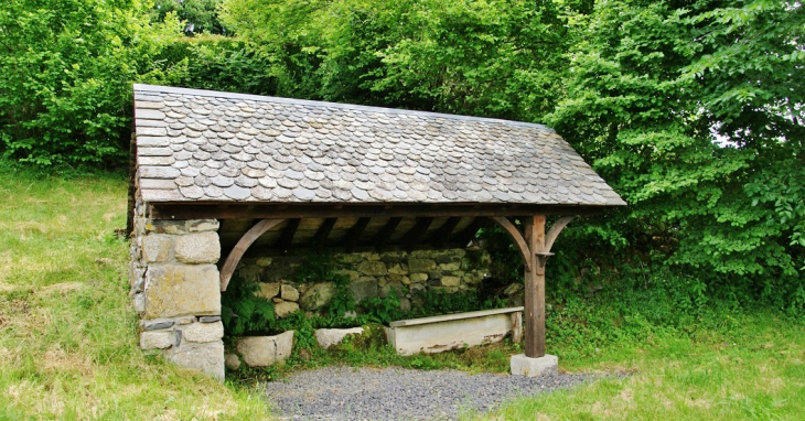 Le Lavoir - Cassuéjouls