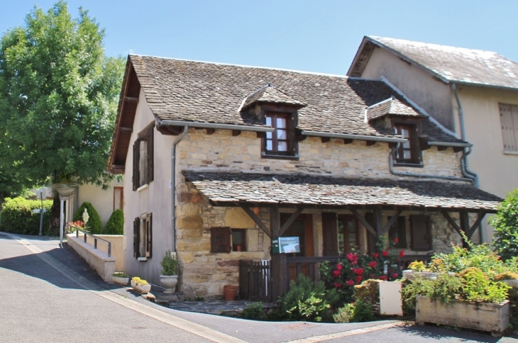 Le Village - Castelnau-de-Mandailles