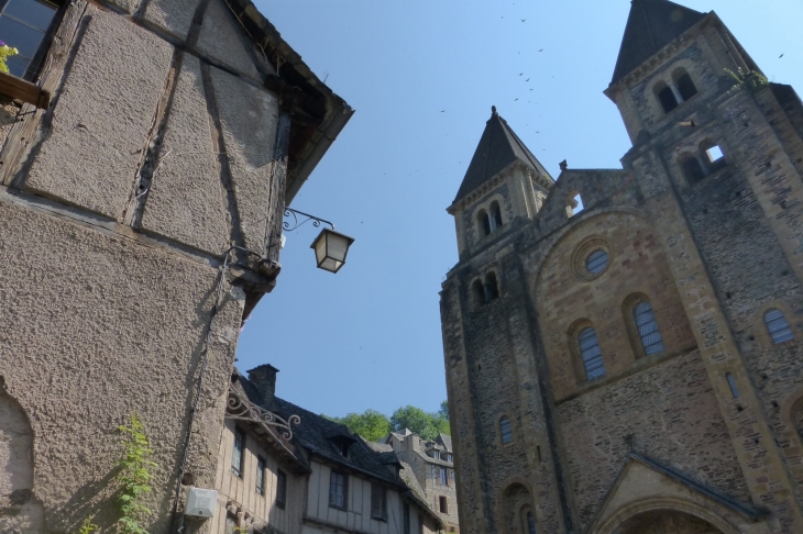  - Conques