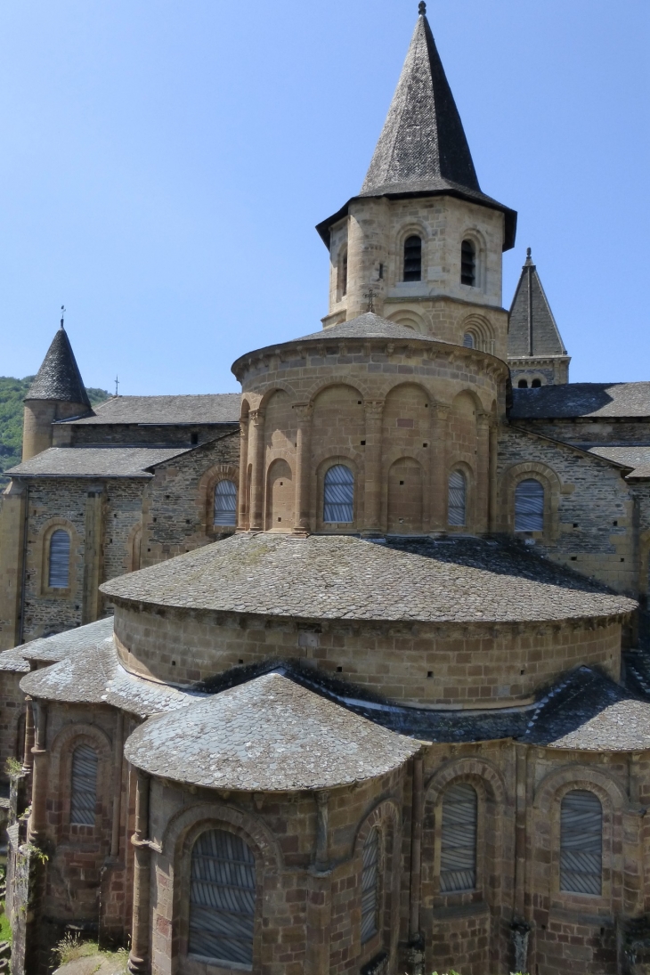  - Conques