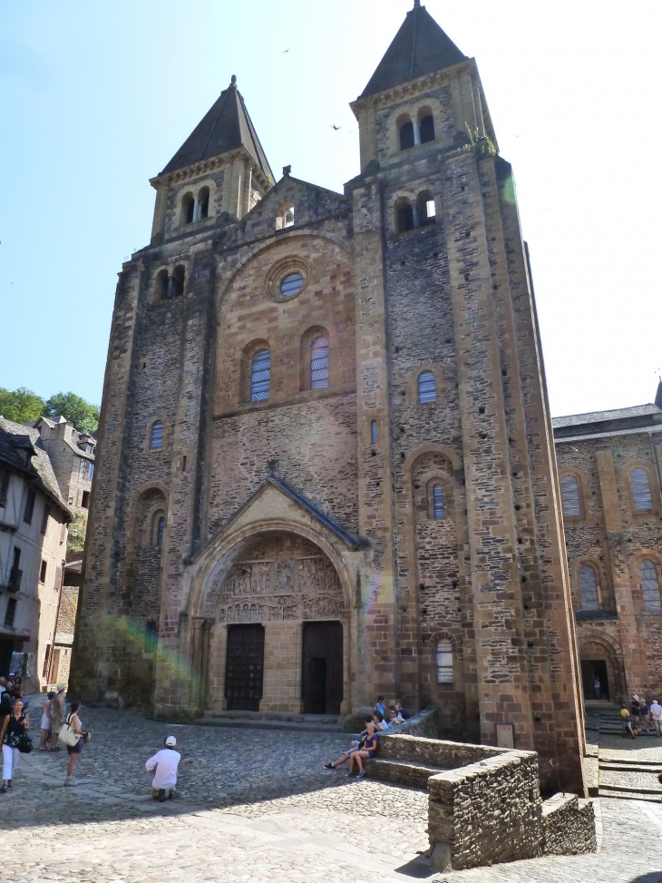  - Conques