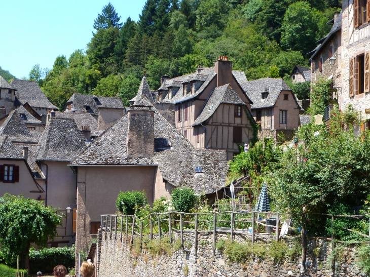  - Conques