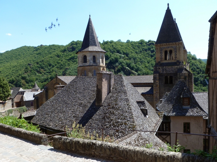  - Conques