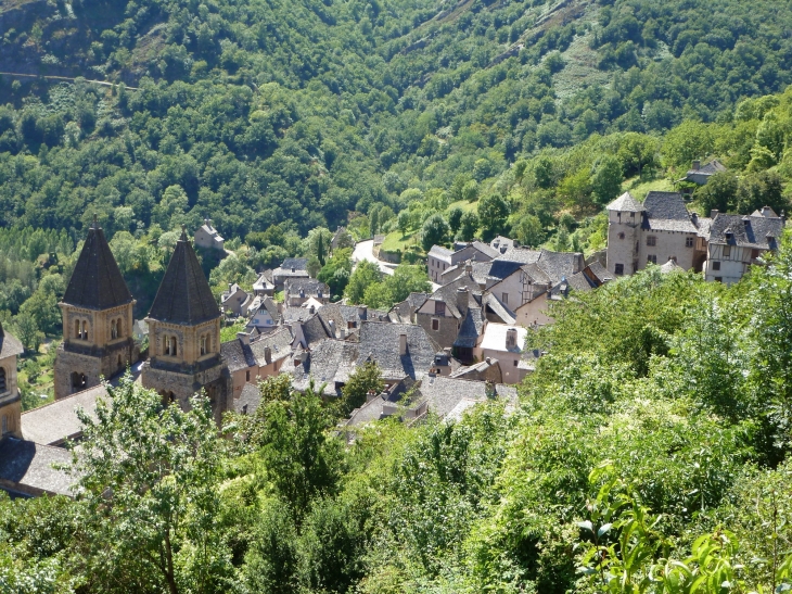  - Conques