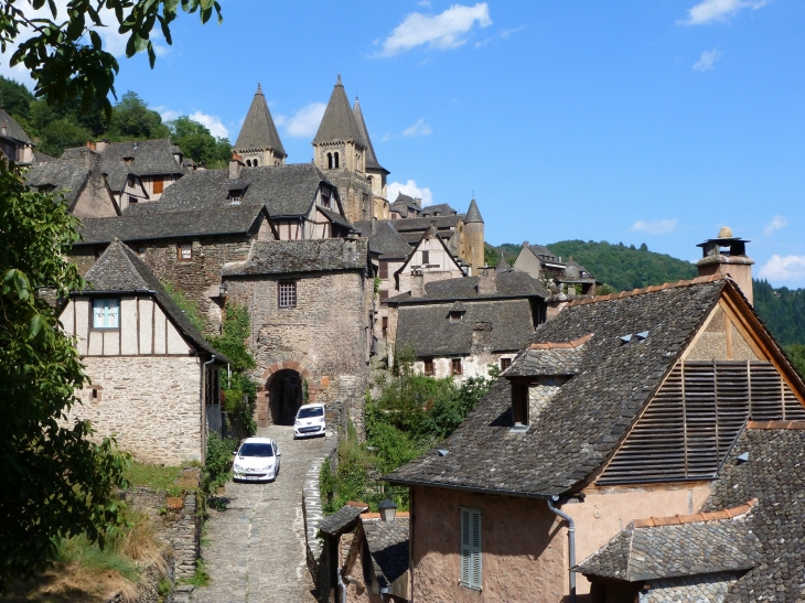  - Conques