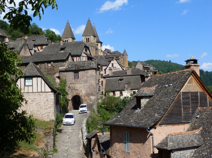  - Conques