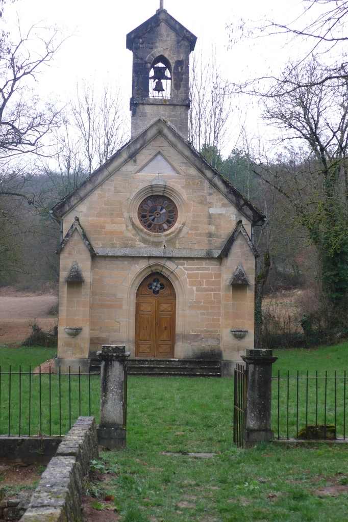 Chapelle en direction  de fournols - Coussergues