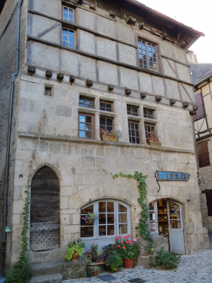 Poterie la reine Margot - Entraygues-sur-Truyère