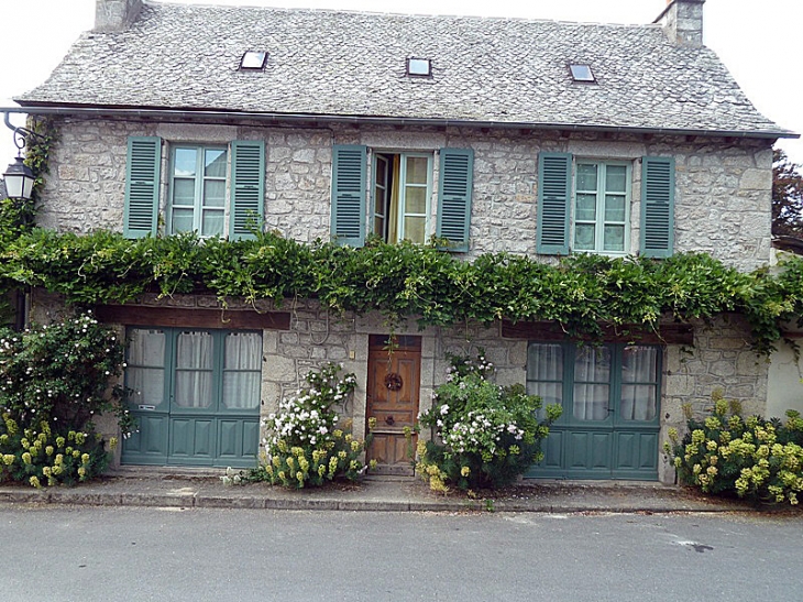 Jolie maison - Espeyrac