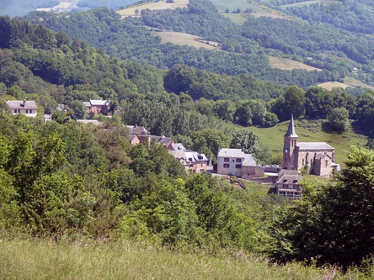 Vue sur le village - La Capelle-Bonance