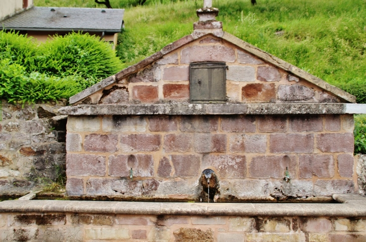 Fontaine - La Capelle-Bonance