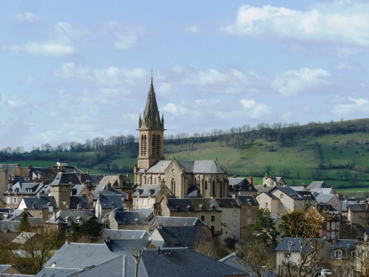 Vue sur la ville Le 1er Janvier 2016 les communes Laissac et Sévérac-l'Église   ont fusionné  pour former la nouvelle commune  Laissac-Sévérac-l'Église