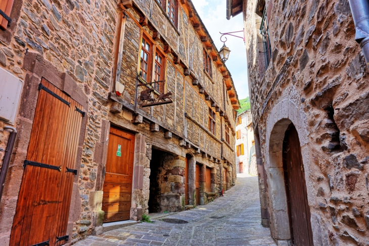 Maisons en pierre du pays - Le Truel