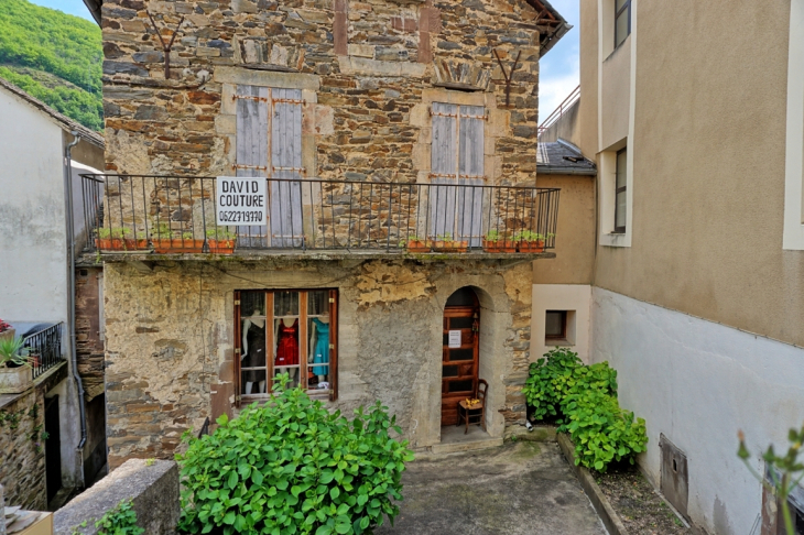 Boutique d'un couturier - Le Truel