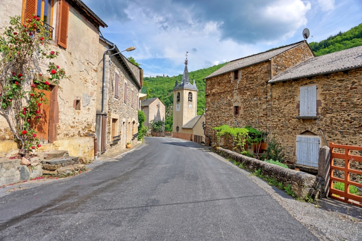 Vue sur le clocher de Le Truel