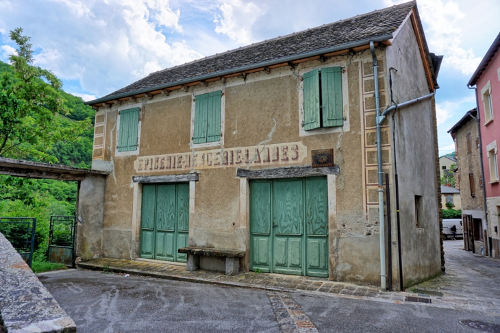 L'ancienne épicerie - Le Truel