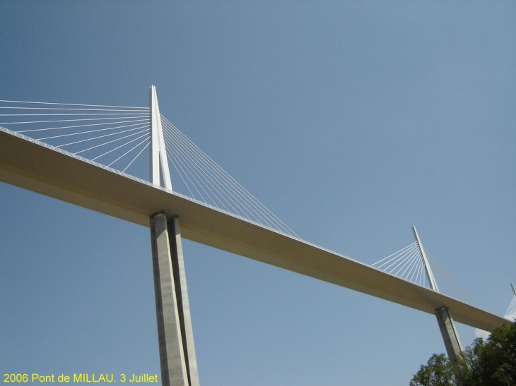 Le Pont de MILLAU