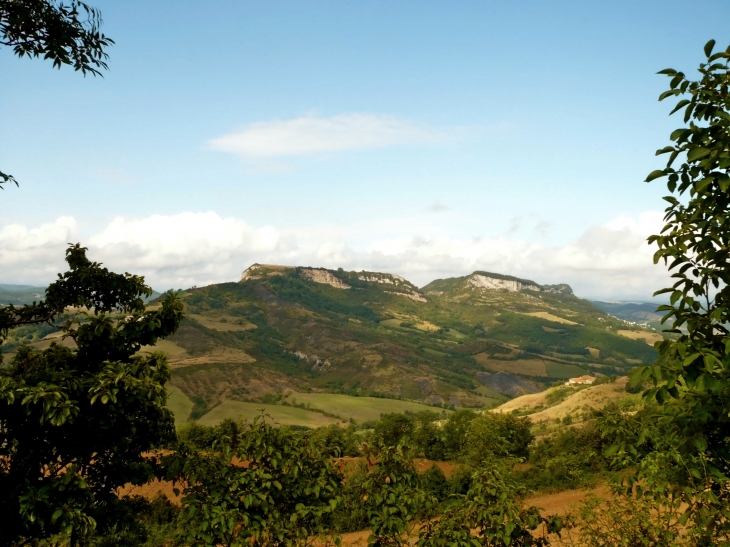 Paysage autour de Millau.