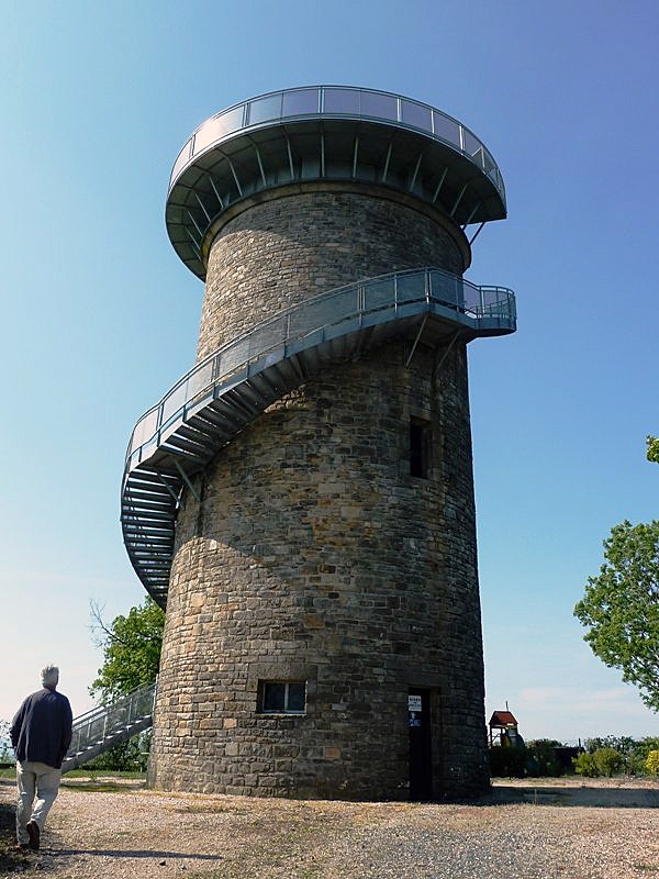 Le château d'eau panoramique - Montclar