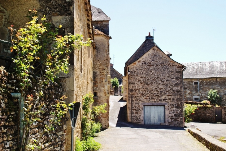 Le Village - Montrozier