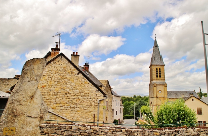 Le Village - Pierrefiche