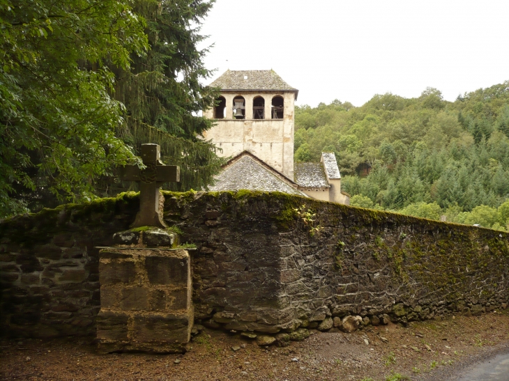 Eglise du Poujol. - Pont-de-Salars