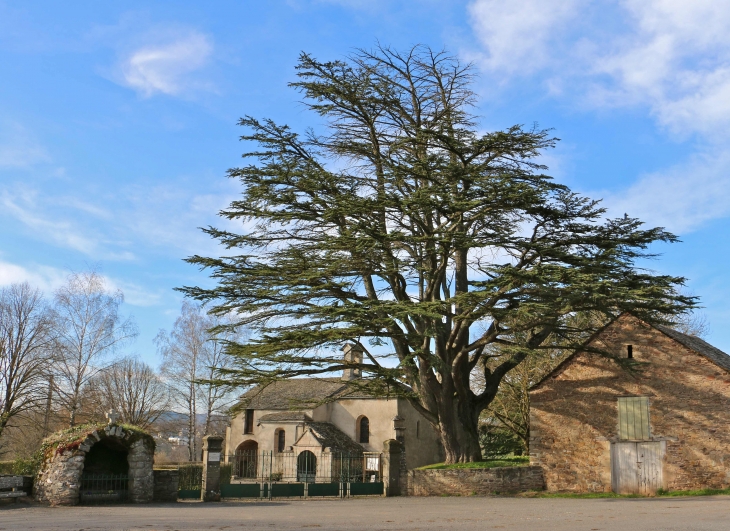 La chapelle Notre Dame de Salars. - Pont-de-Salars