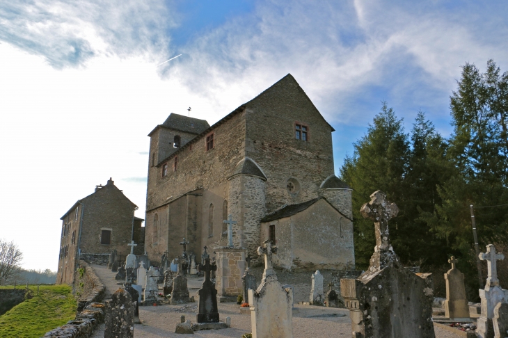 L-eglise-saint-georges de camboulas-vue-de-son-cimetiere - Pont-de-Salars