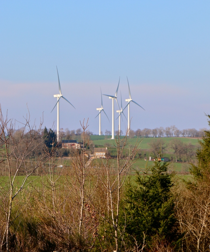 Les-eoliennes-a-camboularet - Pont-de-Salars