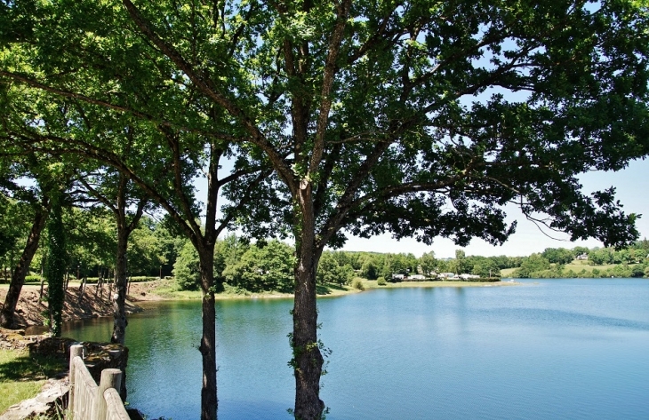 Le Lac - Pont-de-Salars