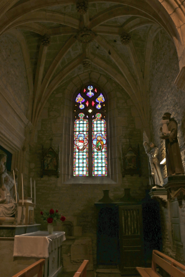 Eglise Saint Laurent : chapelle latérale sud. - Prades-d'Aubrac