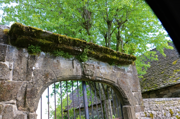 Aux alentours de Lunet. - Prades-d'Aubrac