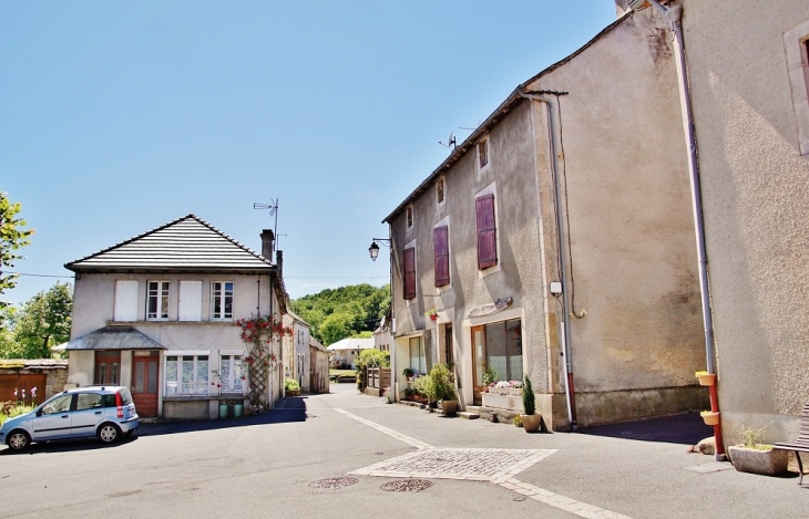 Le Village - Prades-Salars