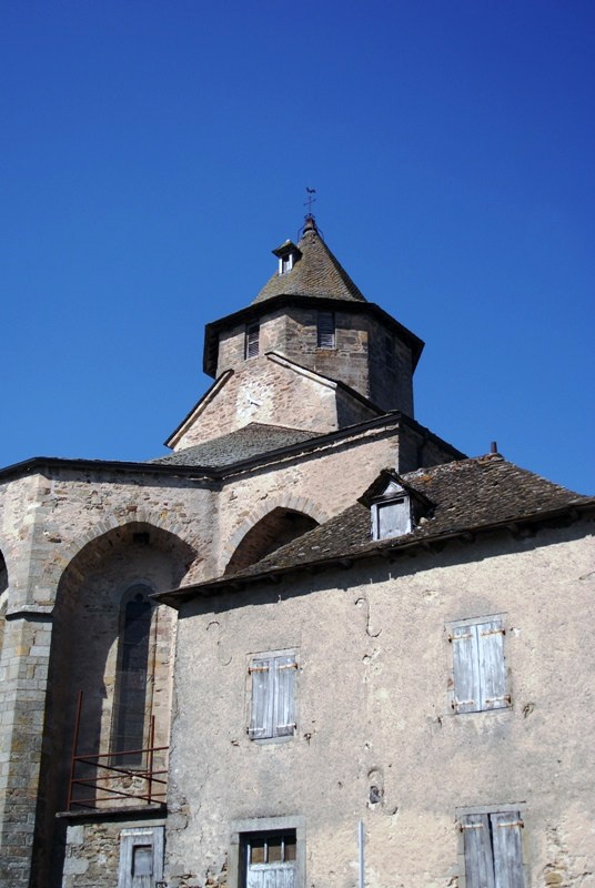 Vue sur le clocher - Rieupeyroux