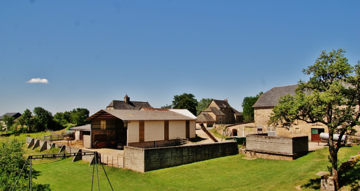 La Commune ( Saint-Julien ) - Rodelle