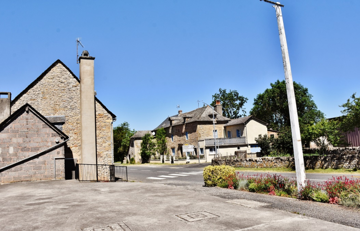 La Commune ( Saint-Julien ) - Rodelle