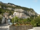 Vue sur les Caves de Roquefort.