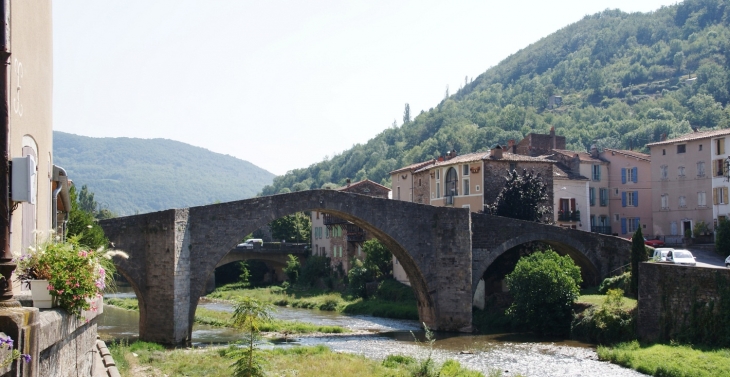 Le Pont Vieux ( 13 Em Siècle ) - Saint-Affrique